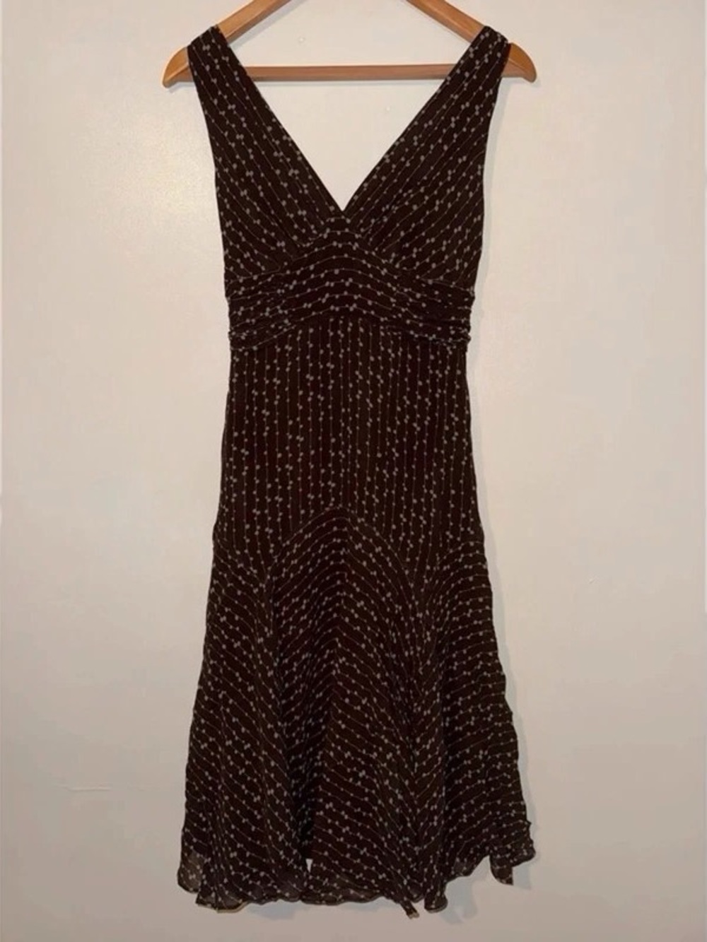 Sleeveless Brown Printed V-Neck Midi Dress